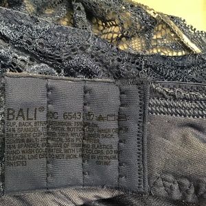 Used Bali Lace unlined full figure bra size 40C